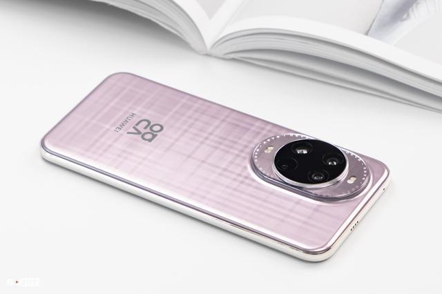 红枫原色镜头真的不一样吗? 华为nova 14 Ultra手机评测