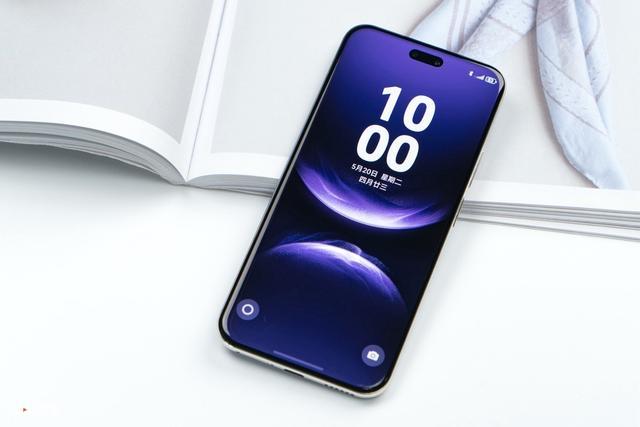 红枫原色镜头真的不一样吗? 华为nova 14 Ultra手机评测