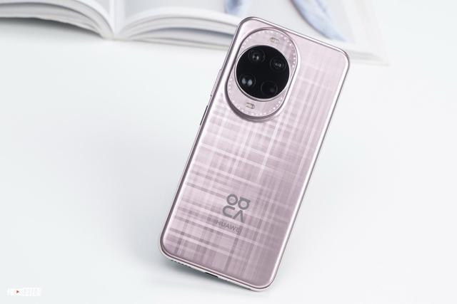 红枫原色镜头真的不一样吗? 华为nova 14 Ultra手机评测