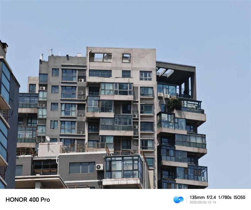 续航佳且手感好的另类AI影像旗舰! 荣耀400 Pro手机全面评测