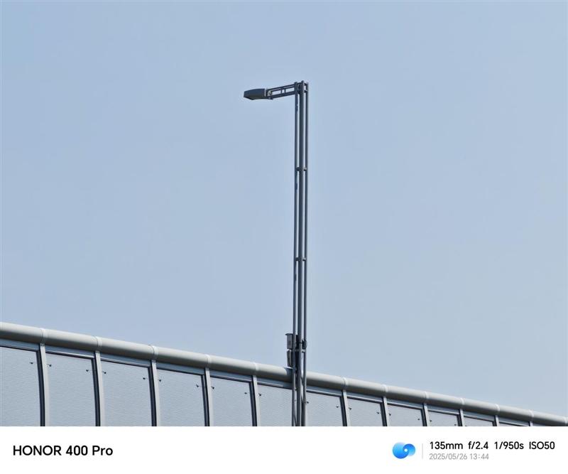 续航佳且手感好的另类AI影像旗舰! 荣耀400 Pro手机全面评测