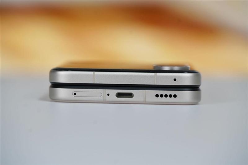 游戏不发烫+内屏无折痕! 小米MIX Flip 2首发评测