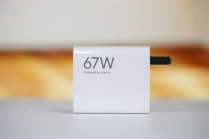 游戏不发烫+内屏无折痕! 小米MIX Flip 2首发评测